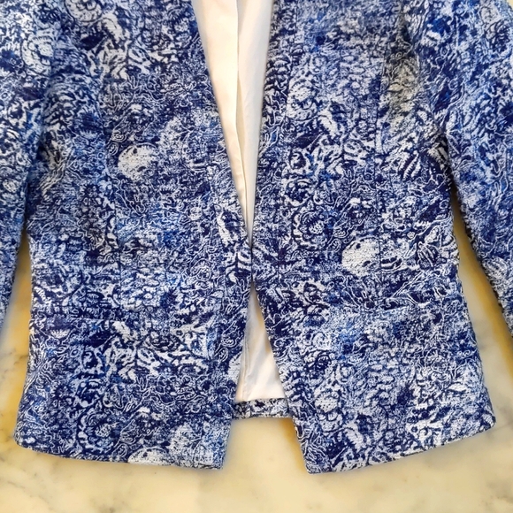 NWOT. H&M Cotton/Linen blue and white jacquard blazer w/full lining&real pockets - Picture 4 of 6